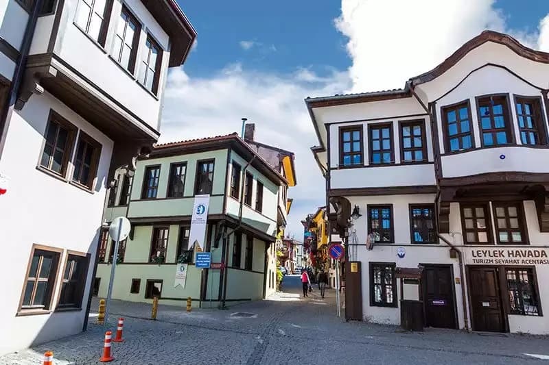 Eskişehir Odunpazarı Evleri: Geçmişin Renkleriyle Bezenmiş Bir Dünya