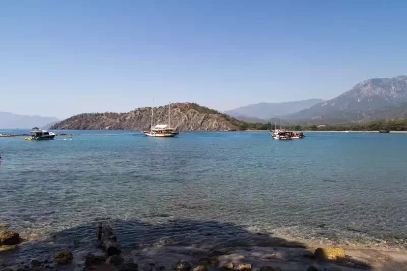 Tekirova Plajları ve Koyları: Akdeniz'in 8 Gözde Sahilinde Efsane Tatil