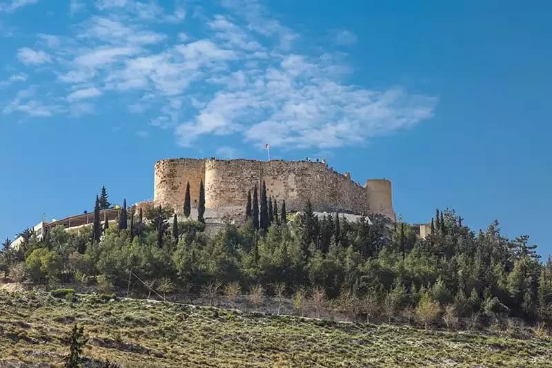 Silifke Kalesi ve Çevresindeki Antik Harabeler Neler?