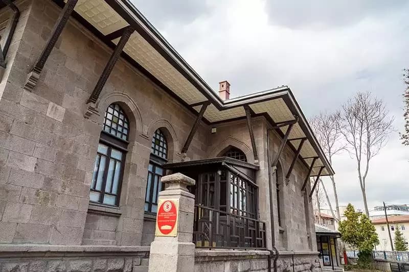 Kurtuluş Savaşı Müzesi: Ankara Eski TBMM Binası ve Eserleri
