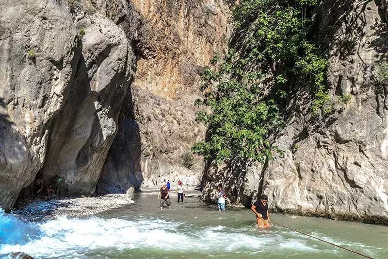 Fethiye Saklıkent Milli Parkı ve Kanyonu Nerede? Yol Tarifi ve Giriş İpuçları