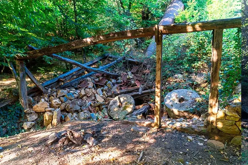 Iznik sansarak kanyonu degirmen