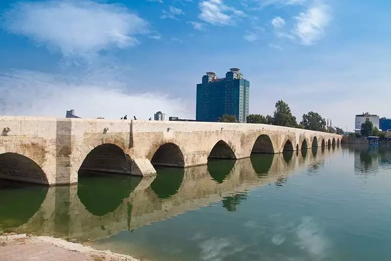 Adana tas kopru gezi rehberi