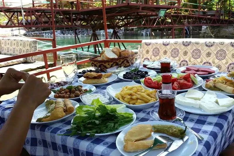 Alanya dim cayi serpme kahvalti