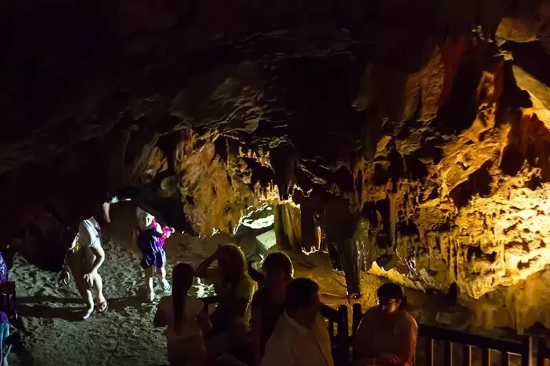 Damlatas magarasi icgorunum
