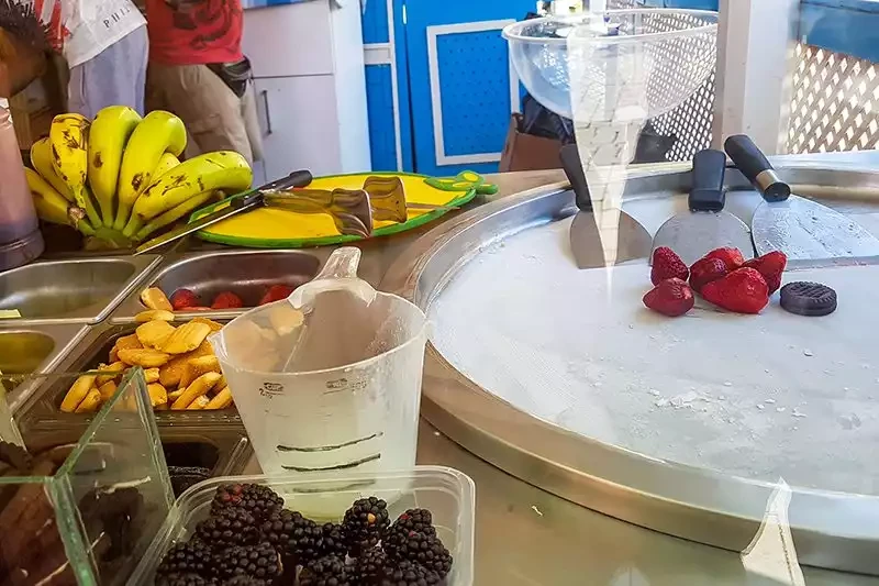 Kas tava dondurma yemek