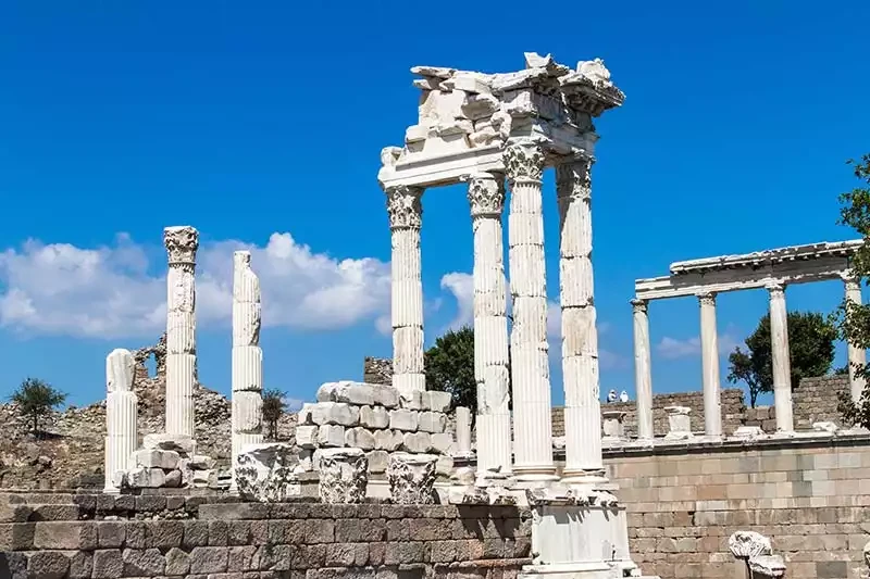 Bergama Antik Kenti: Pergamon'un Kayıp Sırları ve Hikayeleri