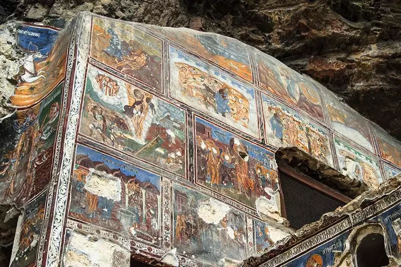 Sumela manastiri freskleri