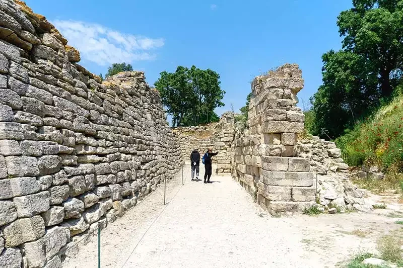 Troia antik kenti tarihi sur duvarlari