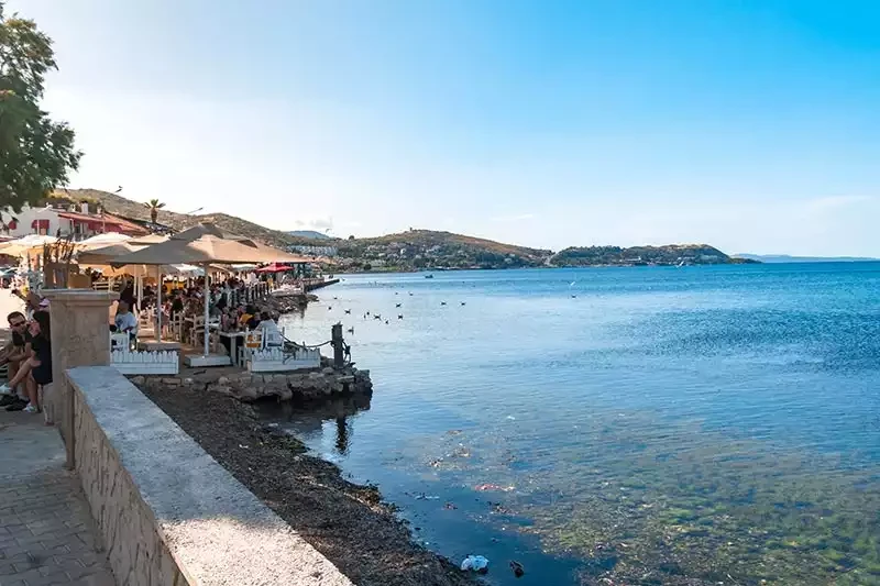 Urla Gezilecek Yerler: Tarihi ve Muhteşem Doğal Güzelliklerle Dolu