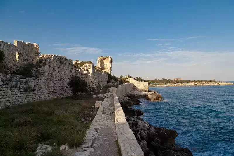 Mersin Kızkalesi Halk Plajı: Korykos Antik Kenti