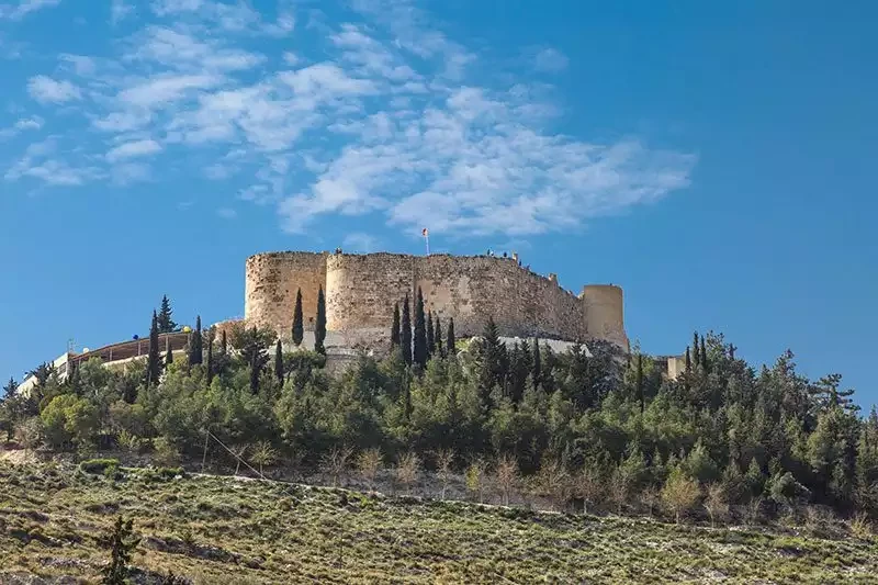 Silifke Kalesi ve Çevresindeki Antik Harabeler Neler?