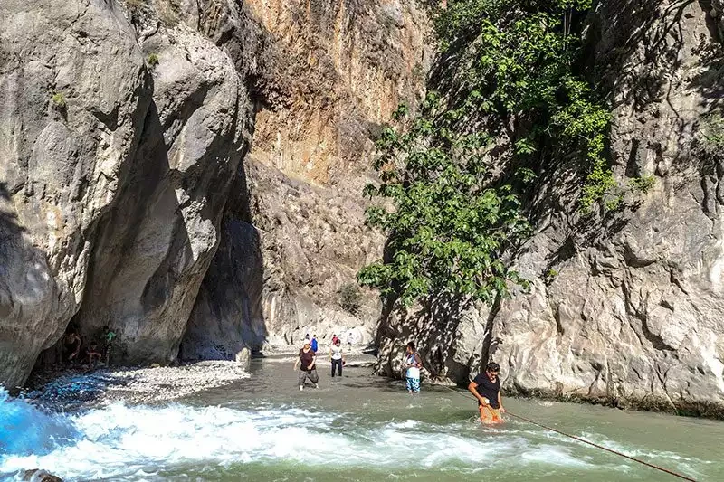 Fethiye Saklıkent Milli Parkı ve Kanyonu Nerede? Yol Tarifi ve Giriş İpuçları