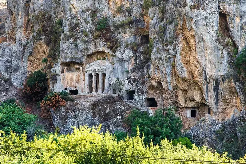Tlos antik kenti gomme mezarlar