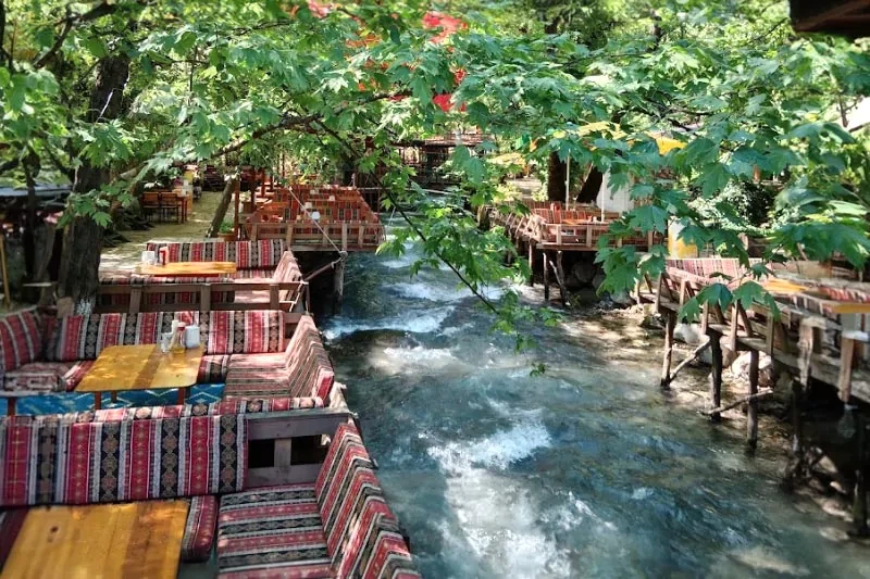 Köyceğiz Yuvarlakçay Nerede? Yol Tarifi ve En İyi Restoranları