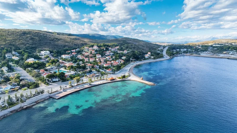 Çeşmealtı Sahil: Nasıl Gidilir ve Nerede Kalınır?