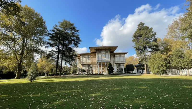 Abdülmecid Efendi Köşkü Gezi Rehberi: "Folia" Sergisi, Giriş Ücreti ve Ulaşım ([year])