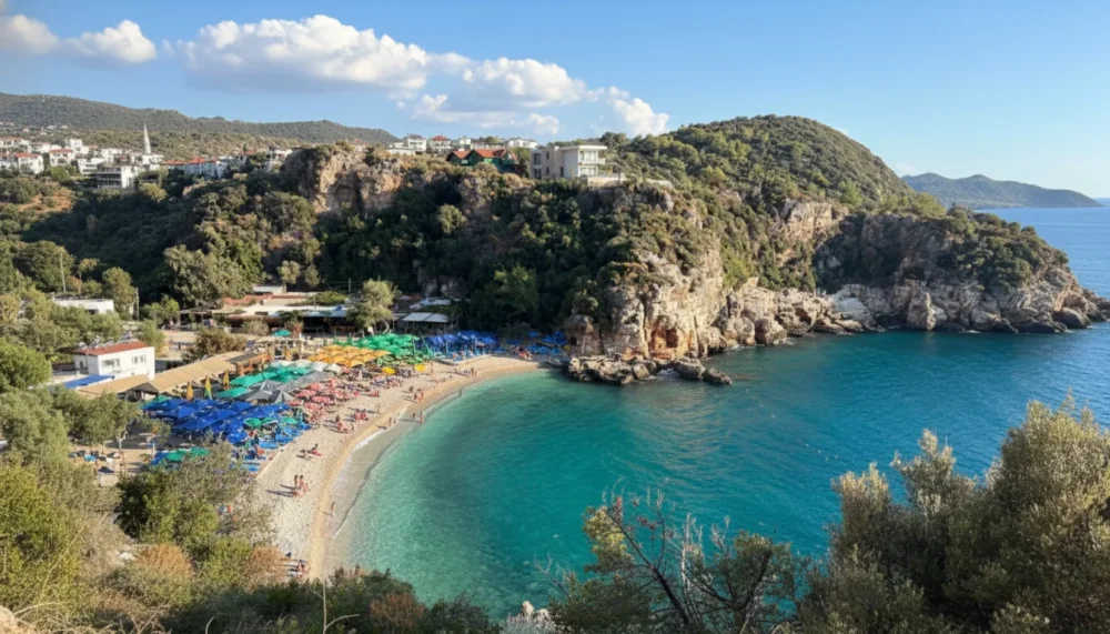 Büyük Çakıl Plajı Gezi Rehberi: Kaş’ın En Soğuk Suyu ve Beachleri