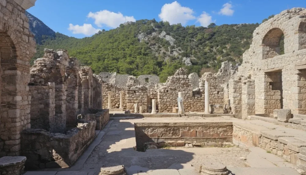 Olympos antik kent kalintilari