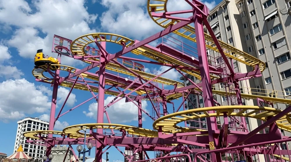 Bostanci lunapark tren