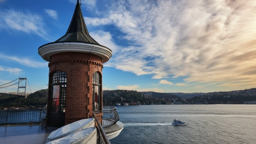 Perili kosk borusan contemporary teras manzarasi