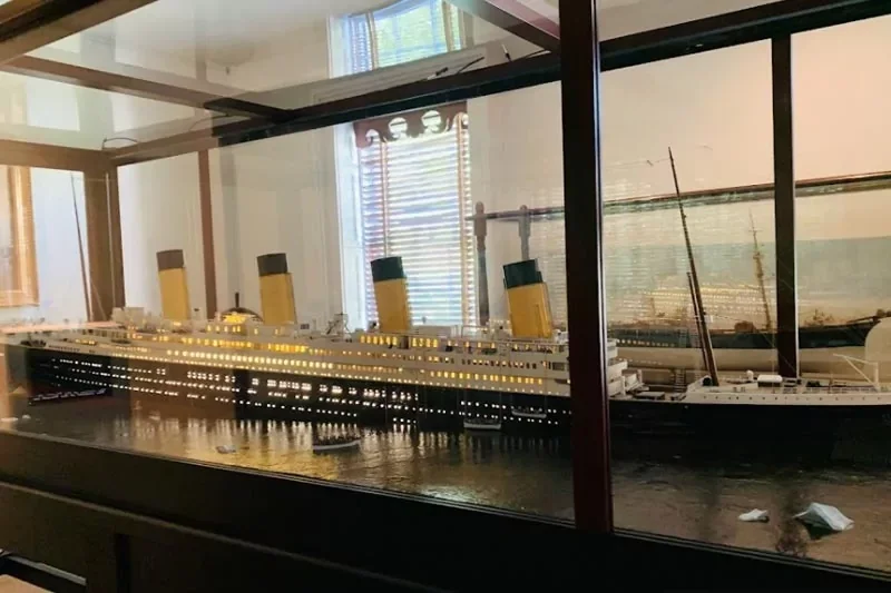 Ships of the sea museum model exhibits