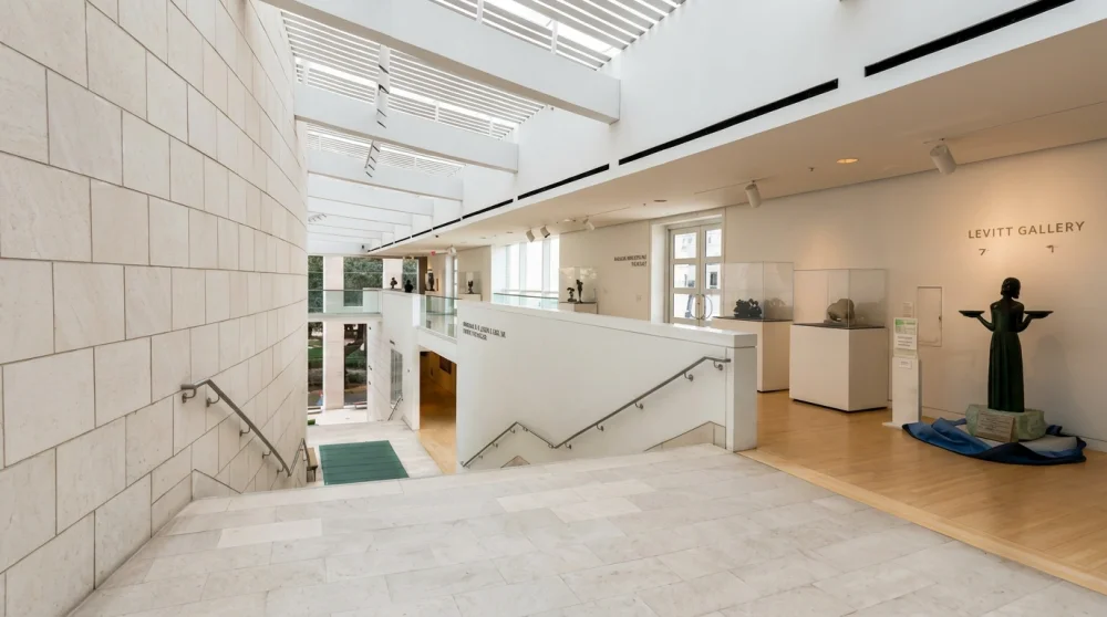 Telfair museums savannah bird girl statue