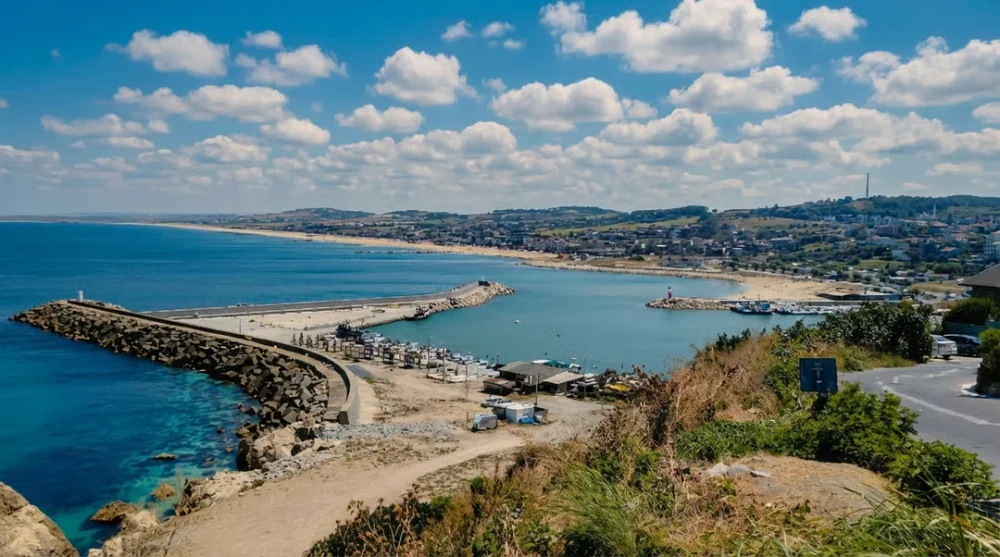 Arnavutköy Plajları: Karaburun ve Yeniköy Giriş Ücretleri, Ulaşım ve Tavsiyeler