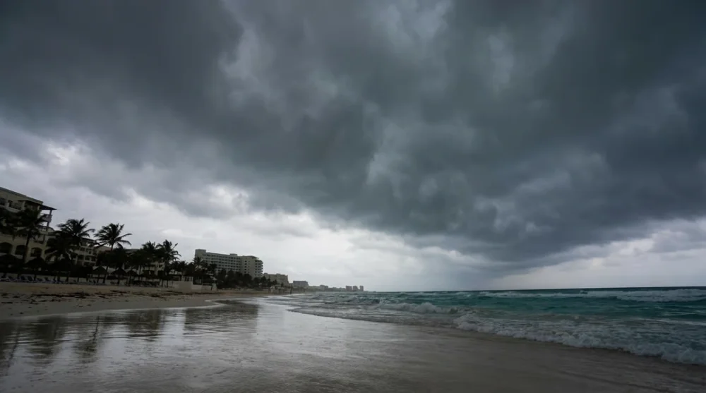 Cancun hurricane season weather