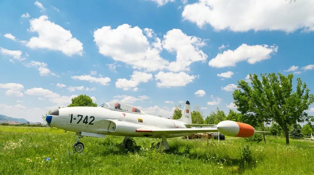 Kutahya hava muzesi acik mi