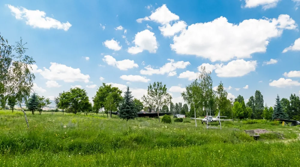 Kutahya hava muzesi hangi ucaklar sergileniyor