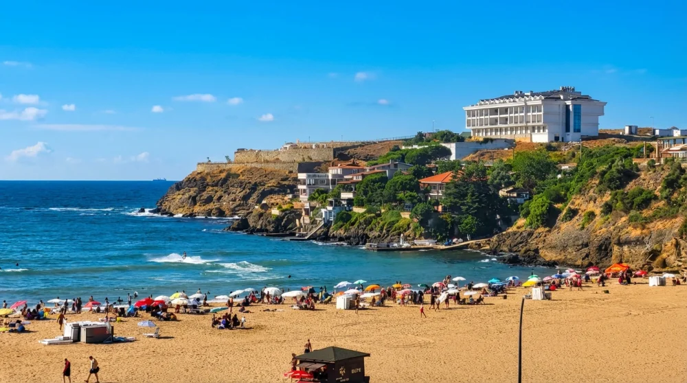 Riva Plajı Rehberi: Giriş Ücreti, Nerede ve Hangi Koy Daha İyi? [year]