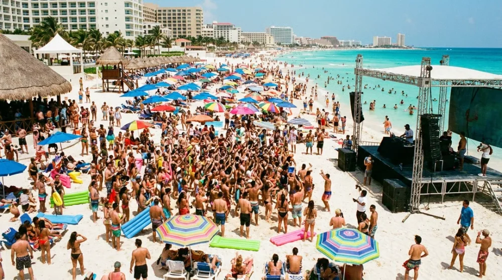 Best Time to Visit Cancun: Weather, Prices & Sargassum