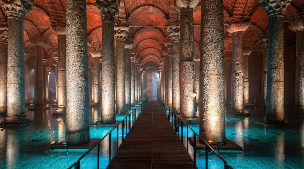 Yerebatan Sarnıcı: Giriş Ücreti ve Gizemli Tarihi