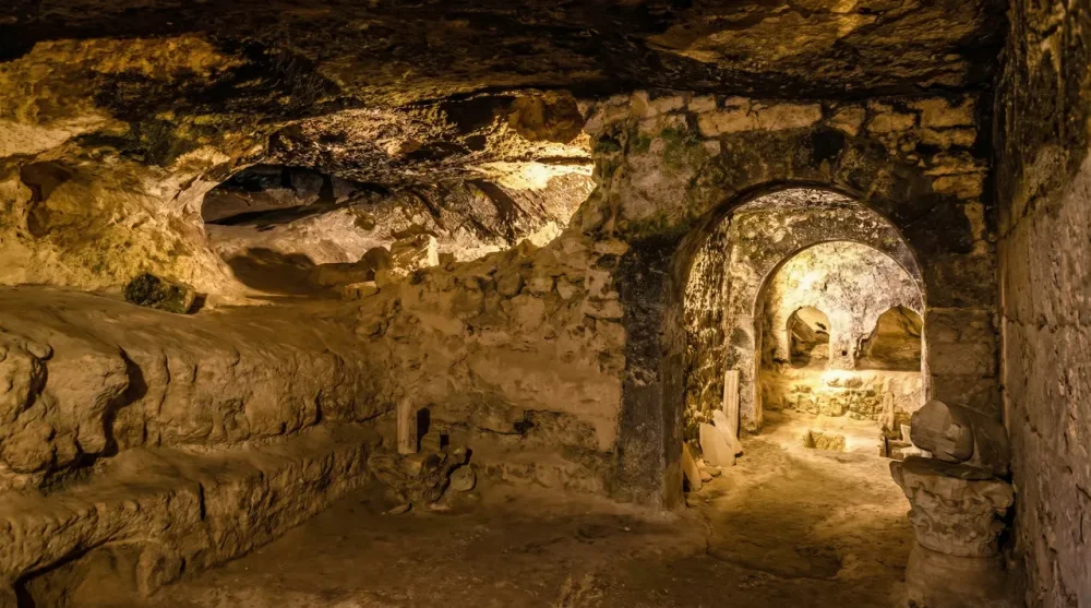 Ayatekla yeralti kilisesi silifke gezilecek yerler