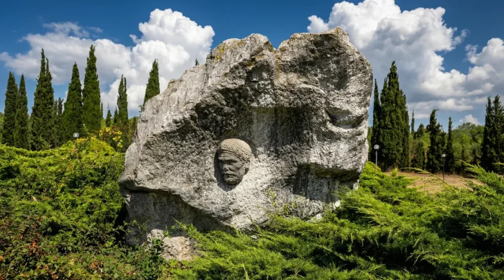 Hannibal Barca Anıt Mezarı Nerede ve Nasıl Gidilir?