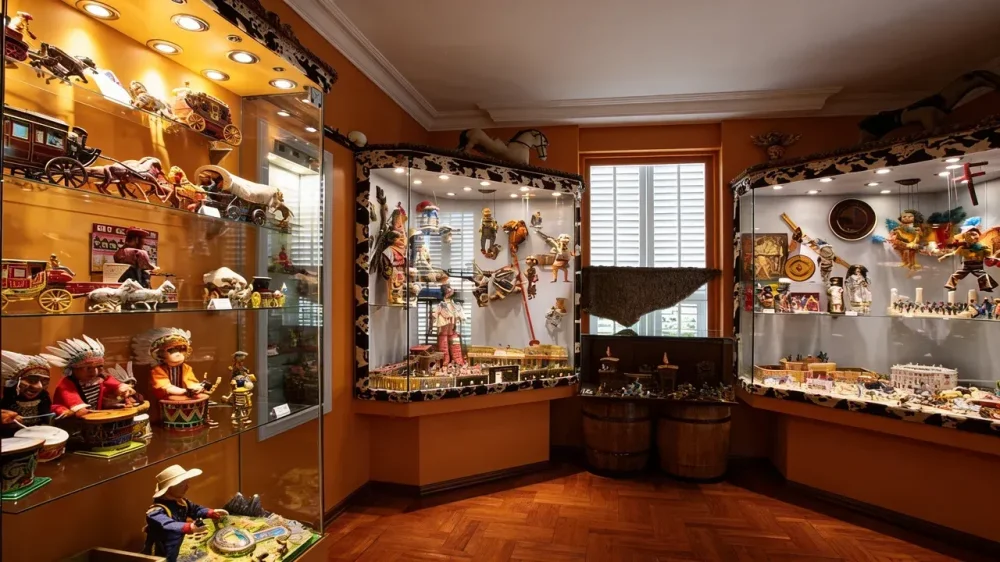 Istanbul oyuncak muzesi eserleri