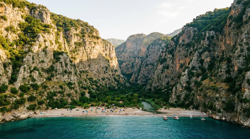 Fethiye Kamp Alanları: Ücretli ve Ücretsiz En İyi Yerler