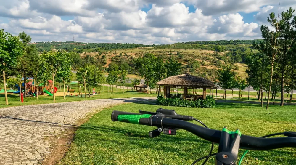 Kemerburgaz Kent Ormanı: Giriş Ücreti, Aktiviteler ve Ulaşım