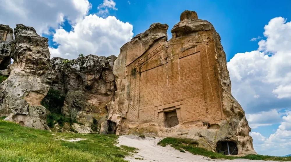 Midas Anıtı (Yazılıkaya) Tarih, Ulaşım ve Tavsiyeler