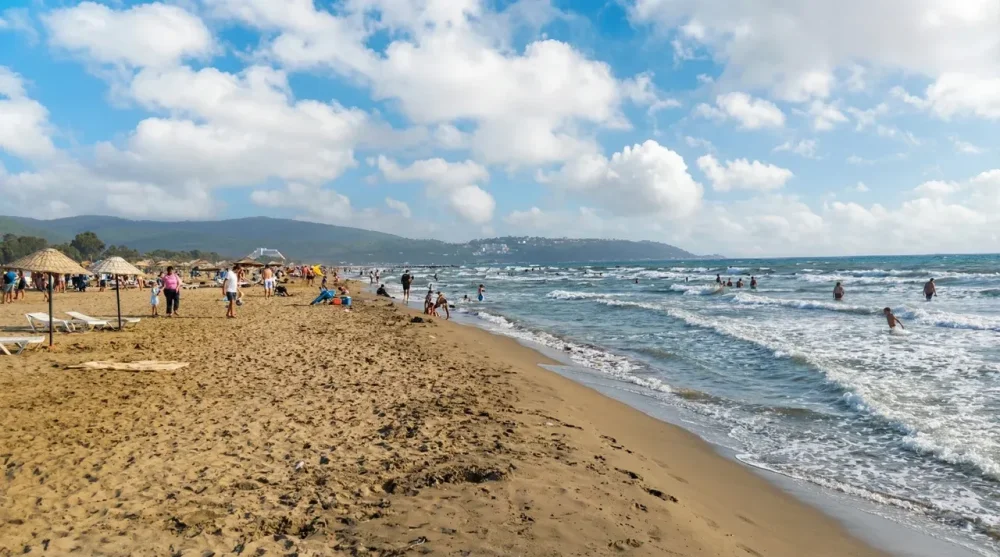 Pamucak Sahili Plajı ve Kamp Alanı
