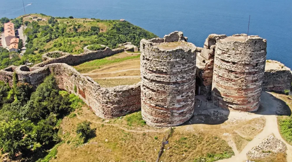 Yoros kalesi nerede nasil gidilir