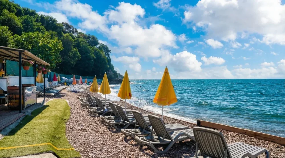 Çamakya Aile Plajı: Burgazada [year] Ücretleri ve Ulaşım