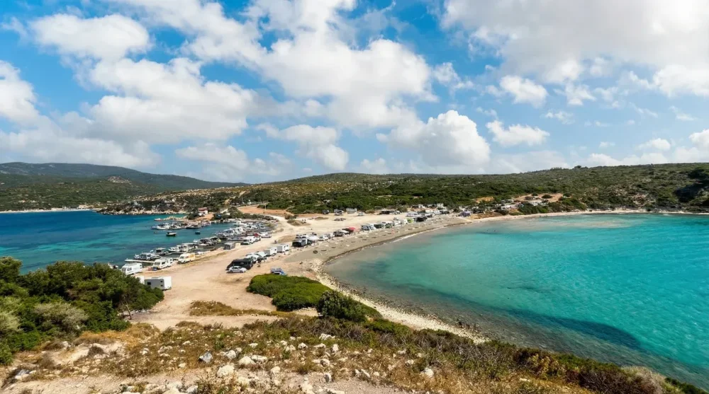 Urla Demircili Plajı Denizi, Giriş Ücreti ve Ulaşım