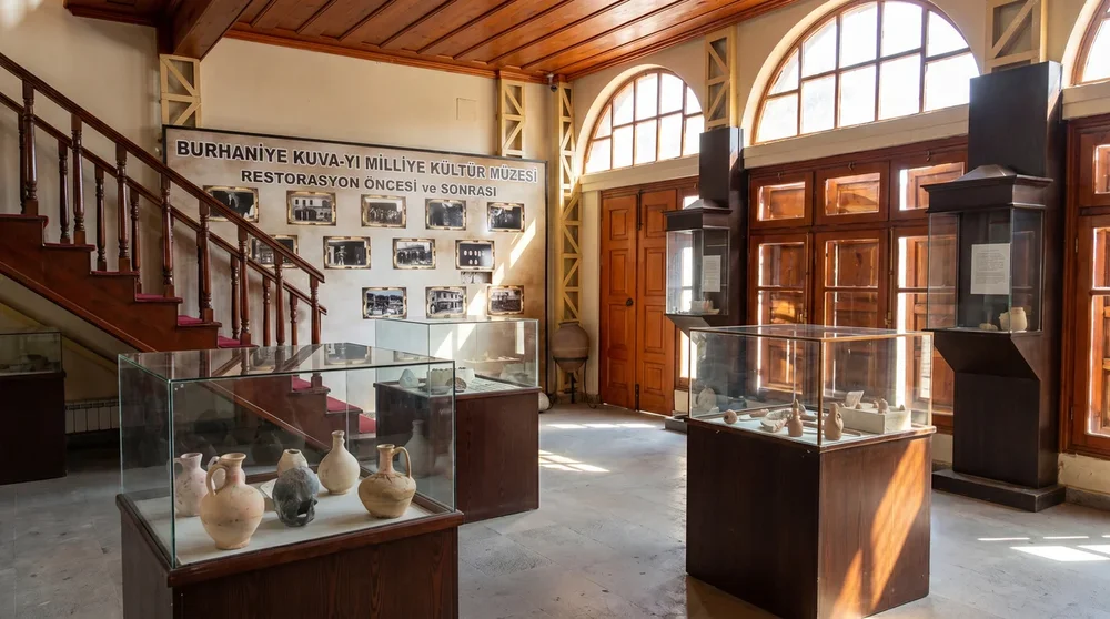 Burhaniye Kuva-yı Milliye Müzesi: Ziyaret ve Eserler