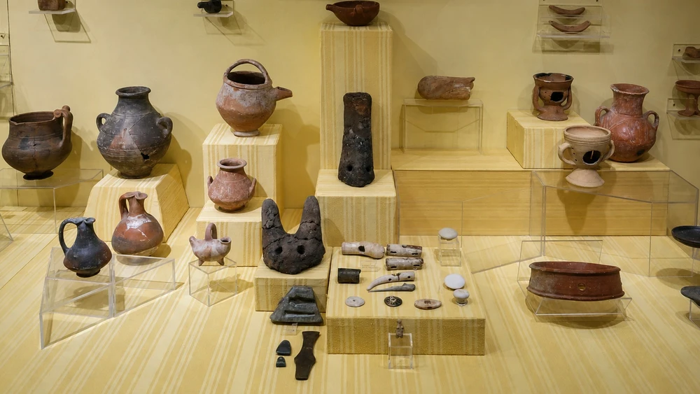 Hierapolis Müzesi'nde küçük buluntular vitrini