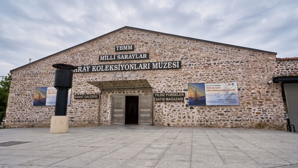 Saray Koleksiyonları Müzesi: Açık Depo, Sergilenen Eserler ve Ziyaret Bilgileri