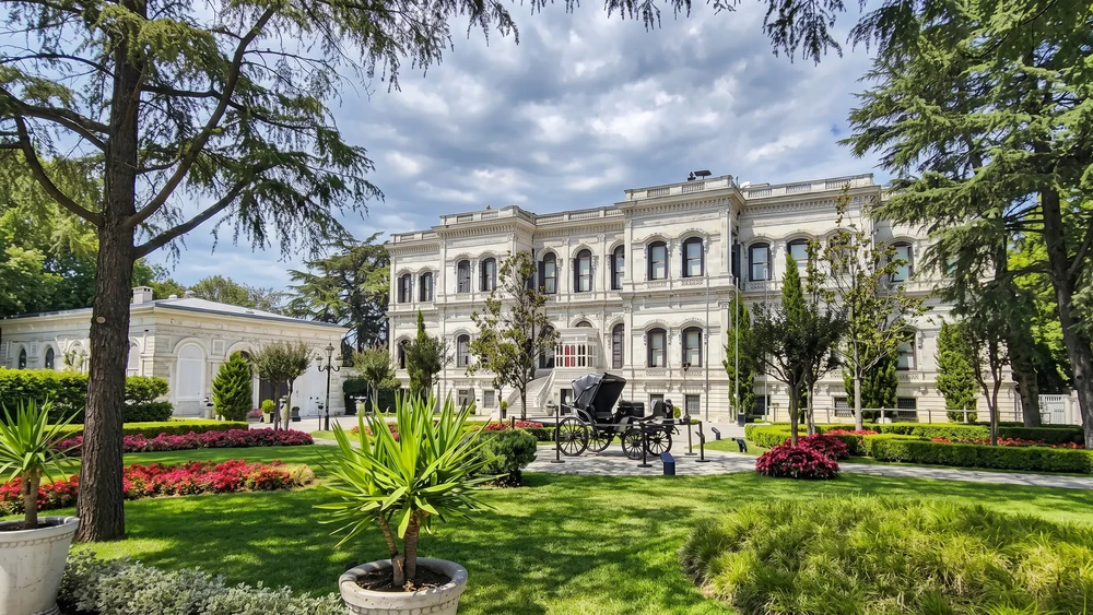 Yıldız Sarayı’nda Gezi Planı: Harem, Hasbahçe ve Giriş Kapısı