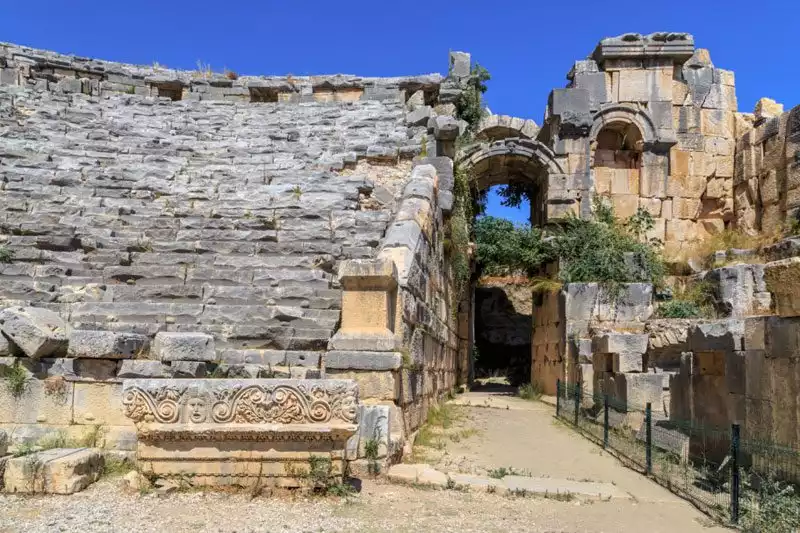 Myra Antik Kenti Gezi Yazisi
