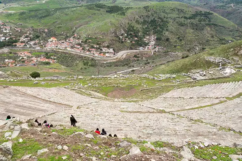 Bergama Pergamon Antik Kenti En Dik Tiyatro